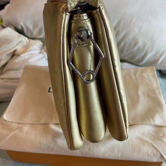 ✨Stunning Louis Vuitton Coussin PM✨ - Picture 5 of 12